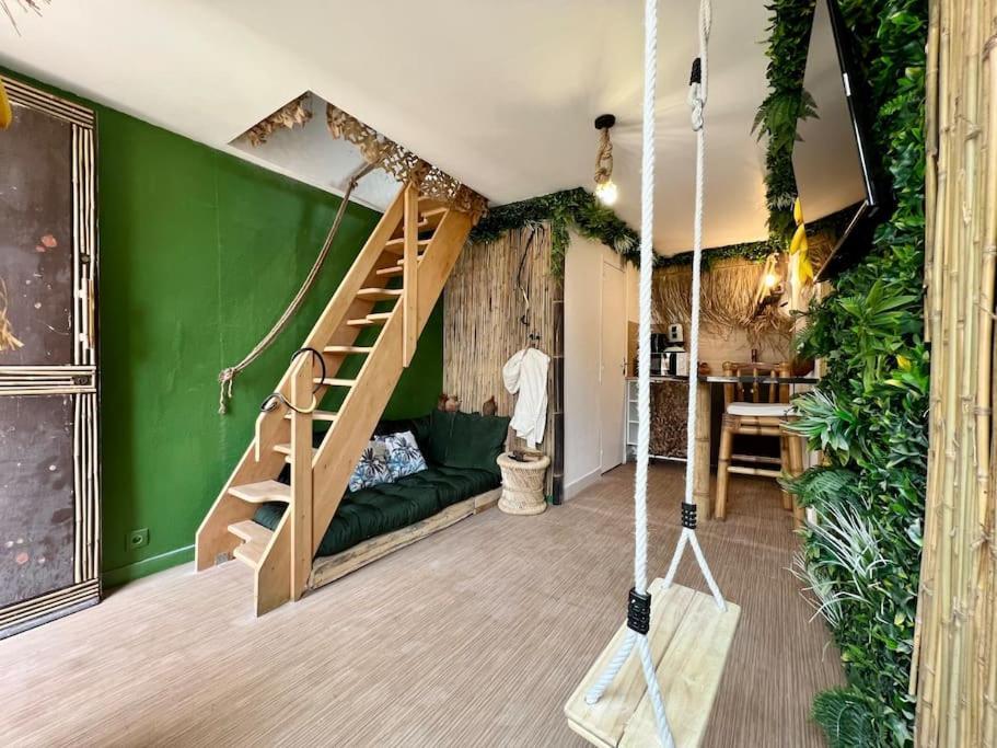 Nuit Dans La Jungle - Love Room Souppes-sur-Loing Bagian luar foto