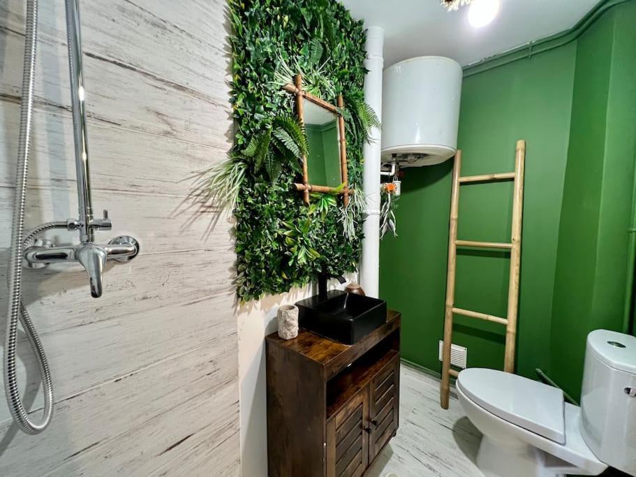 Nuit Dans La Jungle - Love Room Souppes-sur-Loing Bagian luar foto